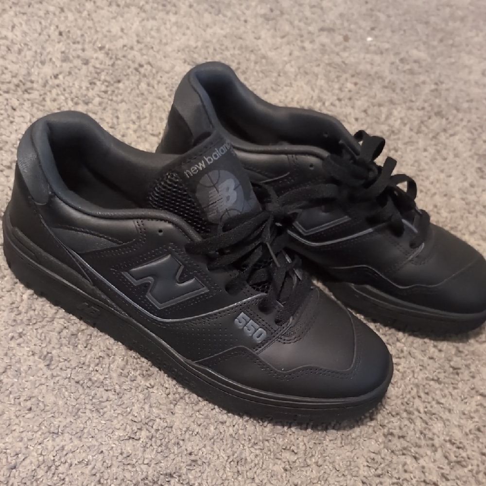New Balance Men's All-Black Sneakers
